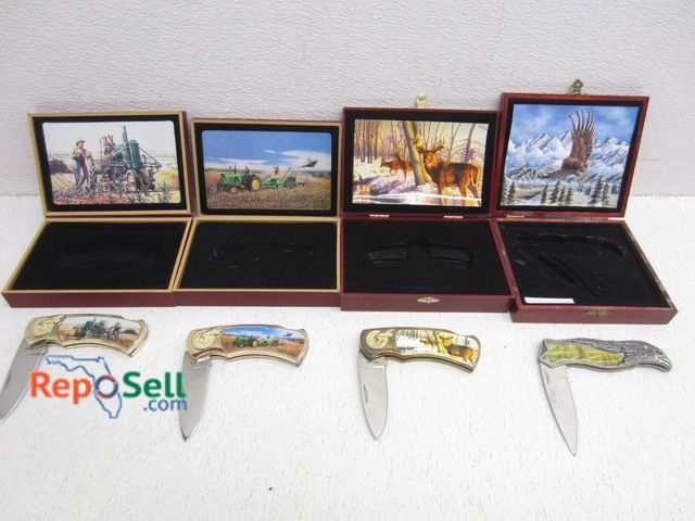 Lot 31-6159 - (4) Collectible Knives w/ Case; Assorted Styles