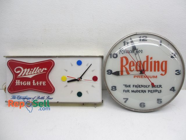 Lot 31-8076 - (2) Lighted Beer Clocks: Miller &amp; Reading, Both Power On