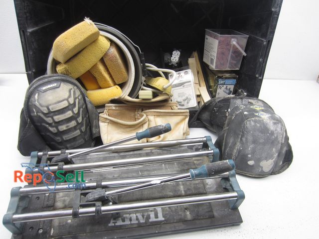 Lot 31-8526 - Tool Lot: (2) Anvil Tile Cutters, (3) Sets Knee Pads, (7) Sponges, Tile Spacers, Partial Tub 1/2" Se...