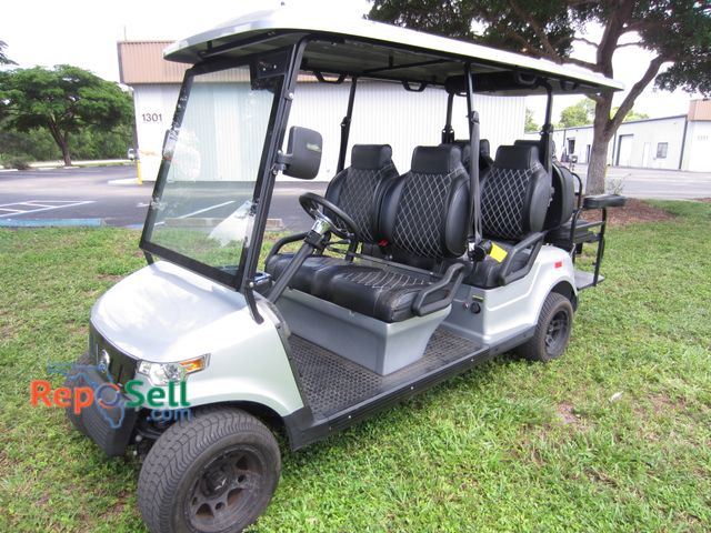 Lot 31-1006 - 2022 Epic E60 Golf Cart