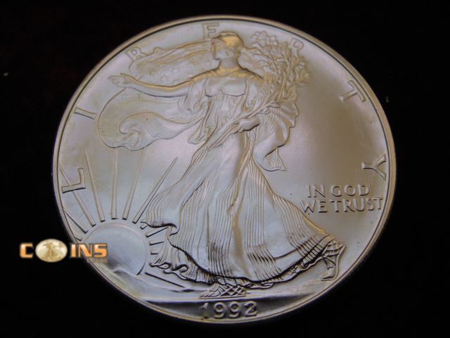 Lot 36-486523 - UNC/BU 1992 Silver American Eagle.  .999 Fine Silver One Troy Ounce Round.