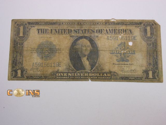 Lot 36-486612 - 1923 $1 Large Note Silver Certificate.