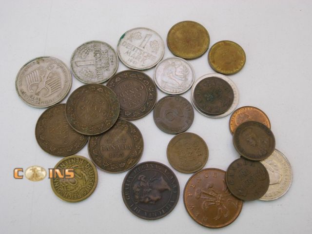 Lot 36-086697 - Lot of Assorted US and World Coins, See All Pictures.