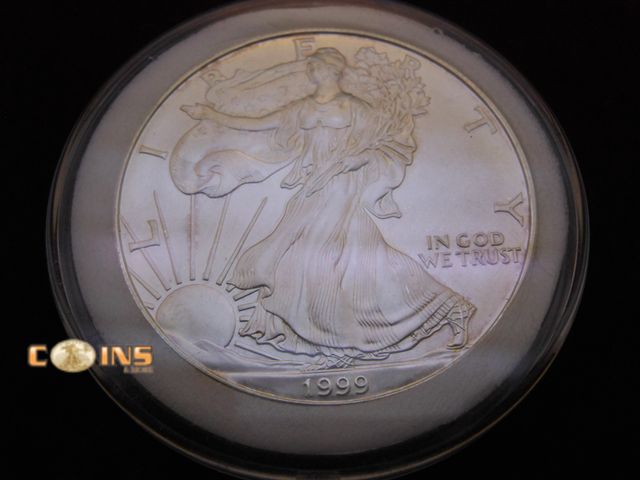 Lot 36-487257 - UNC/BU 1999 Silver American Eagle.  .999 Fine Silver One Troy Ounce Round.