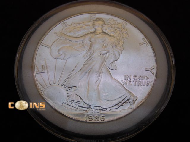 Lot 36-487258 - UNC/BU 1986 Silver American Eagle.  .999 Fine Silver One Troy Ounce Round.