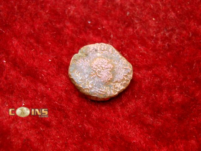 Lot 36-086581 - Valentinian II...375-392AD...AE 12mm...Reverse...Victory/Captive.