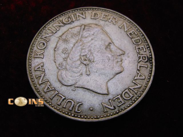 Lot 36-487339 - 1960 Silver Netherlands 2 1/2 Guilder.