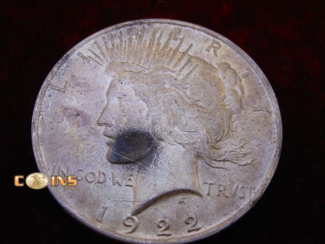 Lot 36-487319 - 1922 Silver Peace Dollar.