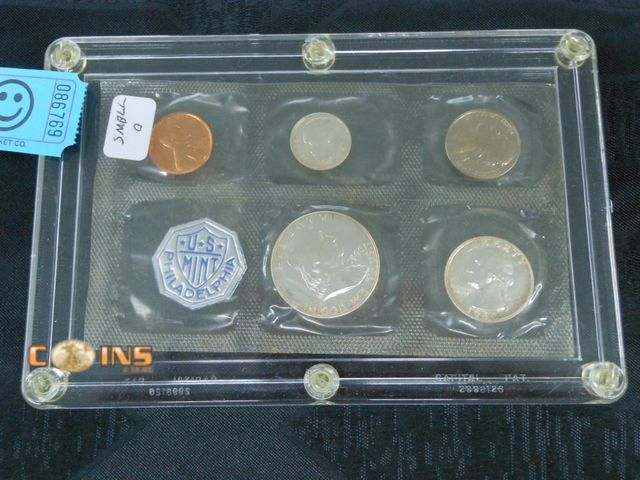 Lot 36-086769 - 1960 Silver Philadelphia Only US Mint Set. Comes in Hard Plastic Holder.