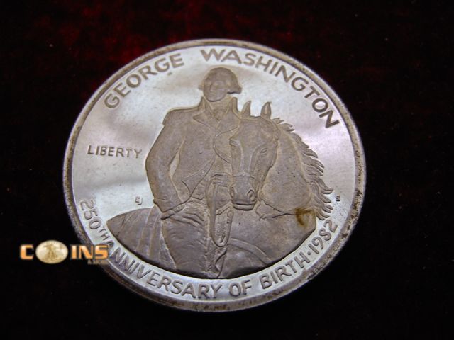 Lot 36-487779 - 1982 Silver Washington Commemorative Half Dollar.