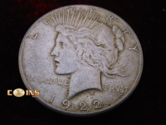 Lot 36-486568 - 1922-S Peace Silver Dollar.