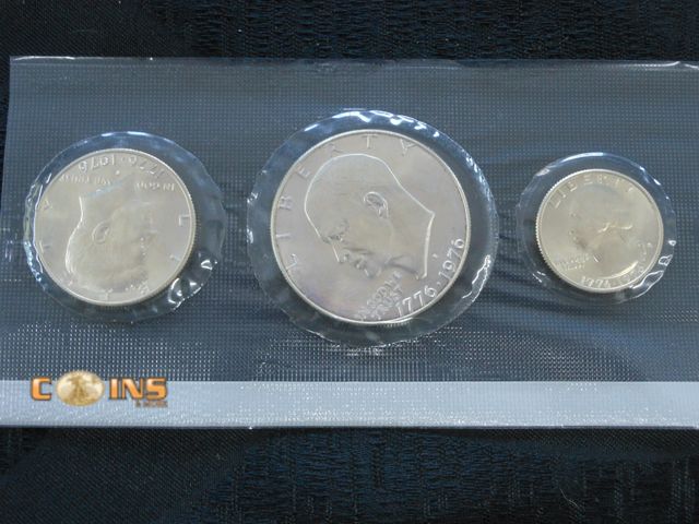 Lot 36-2381731 - 1776-1976 Silver Three Coin Bicentennial Set.