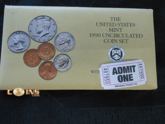 Lot 36-487950 - 1990 US Mint Set.