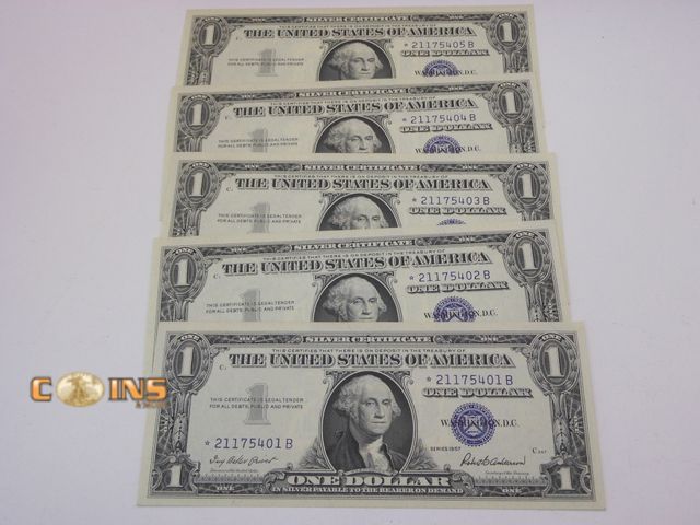 Lot 36-486225 - CRISP SEQUENTIAL STAR NOTES.  Lot of Five 1957 Blue Seal Star Notes.