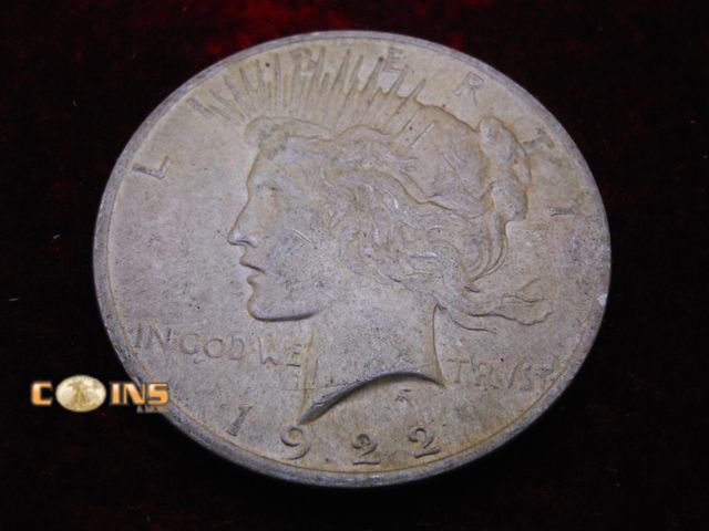 Lot 36-486414 - 1922 Silver Peace Dollar.