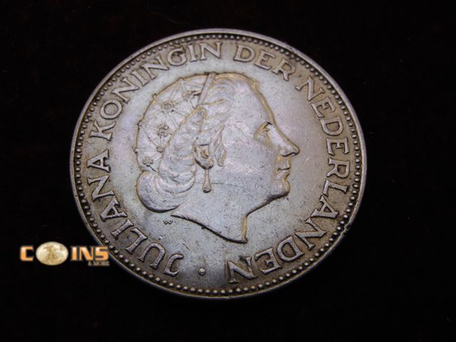 Lot 36-487338 - 1960 Silver Netherlands 2 1/2 Guilder.