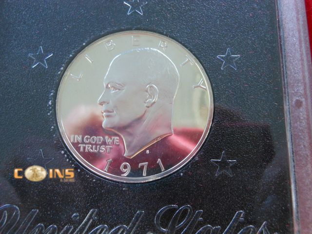 Lot 36-487970 - 1971 Silver Proof Eisenhower Dollar in Brown Box.