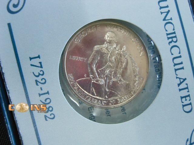 Lot 36-2381721 - 1982 Silver Washington Commemorative Half Dollar in Box With COA.