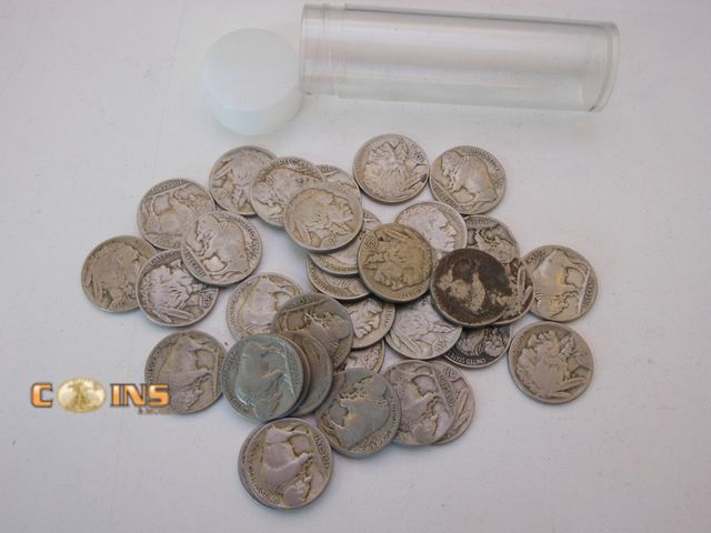 Lot 36-086852 - Mostly Full Roll of Assorted Buffalo Nickels.