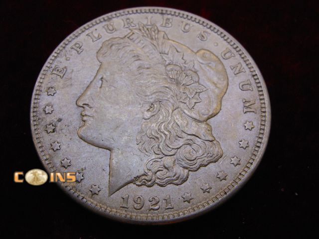 Lot 36-487286 - 1921 Morgan Silver Dollar.