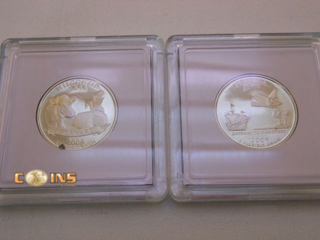 Lot 36-486348 - DCAM Proof Wisconsin and Florida State Quarters in Plastic 2x2.