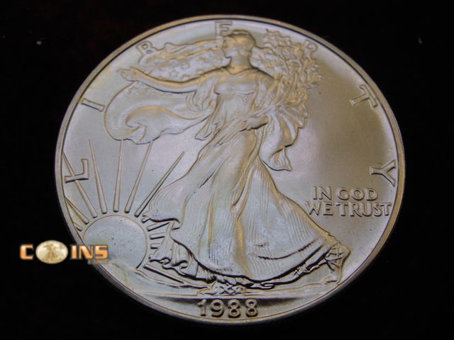 Lot 36-486519 - UNC/BU 1988 Silver American Eagle.  .999 Fine Silver One Troy Ounce Round.