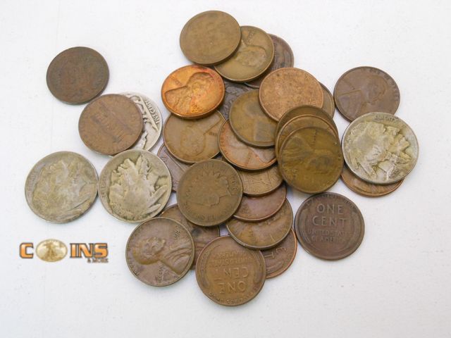 Lot 36-489218 - US Coin Lot.  Indian Head Cents, Buffalo Nickels and Wheat Cents.