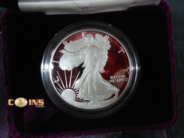 Lot 36-086764 - 1986 Silver Proof American Eagle in Box With COA.