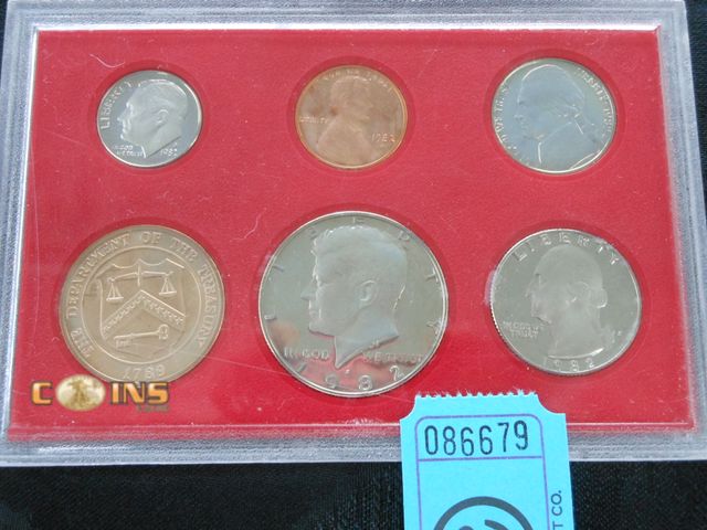 Lot 36-086679 - 1982 US Mint Proof Set.