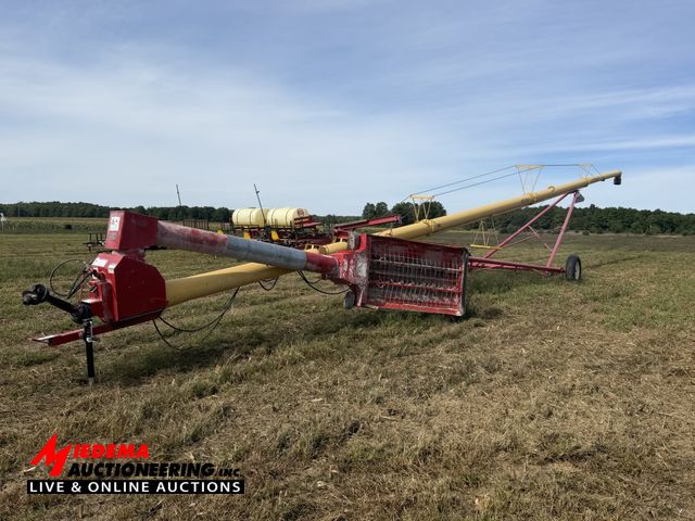 Lot 4-33 - Westfield MK 100-81 Grain Auger, 10' x 81' Auger, Swing-Away Auger