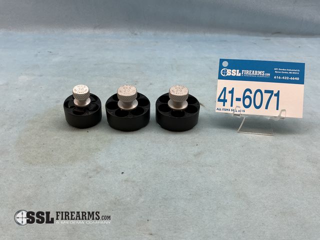 Lot 41-6071 - Lot of (3) Speed Loaders