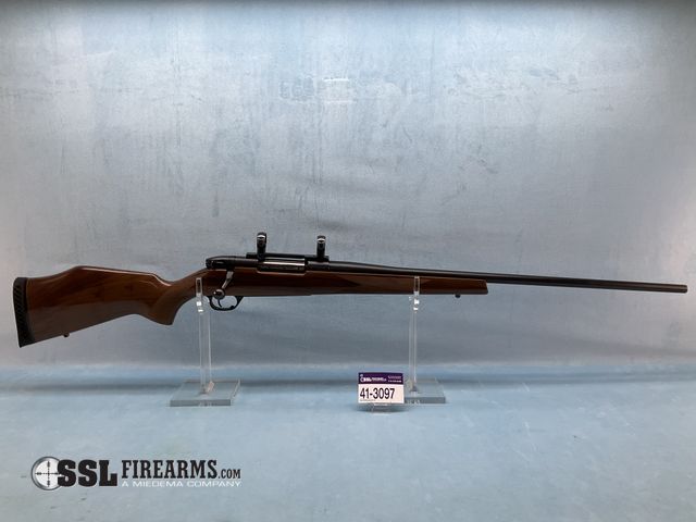 Lot 41-3097 - Weatherby Mark V .300 WBY MAG Bolt Action Rifle