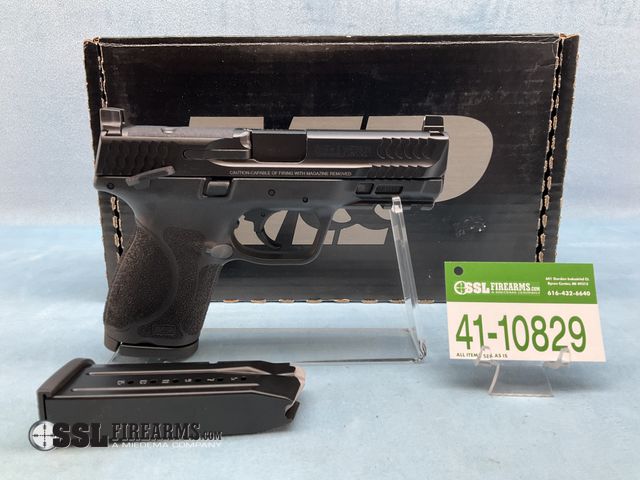 Lot 41-10829 - NEW Smith &amp; Wesson M&amp;P9 2.0 9MM Semi-Auto Pistol
