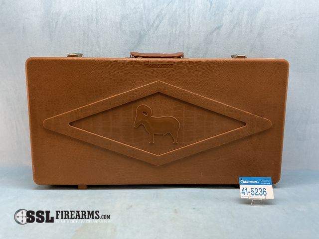 Lot 41-5236 - Lot of (1) Vintage Padded Gun Case