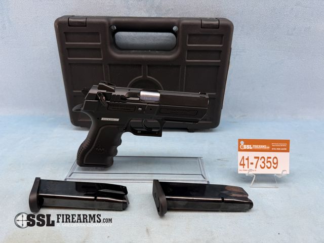 Lot 41-7359 - IWI / Magnum Research Baby Eagle II 9mm Semi-Auto Pistol