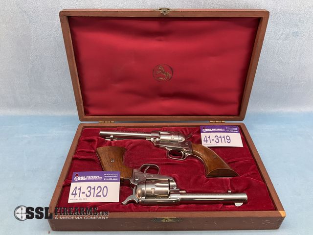 Lot 41-3119 & 3120 - Colt Frontier Scout Lot 3119 .22 LR/Lot 3120 .22 WMR Single Action Revolver