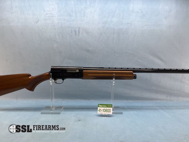 Lot 41-10600 - Belgium Made Browning  Light Twelve 12 GA Semi-Auto Shotgun