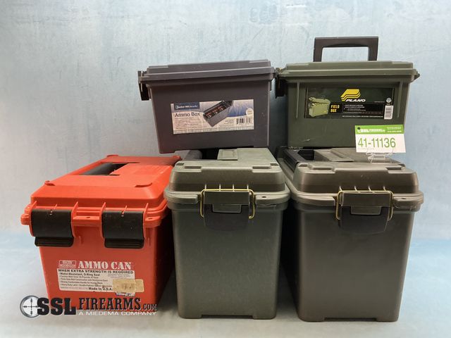 Lot 41-5237 - NO SHIPPING!! LOCAL PICK UP ONLY!! Lot of (5) empty ammo cans