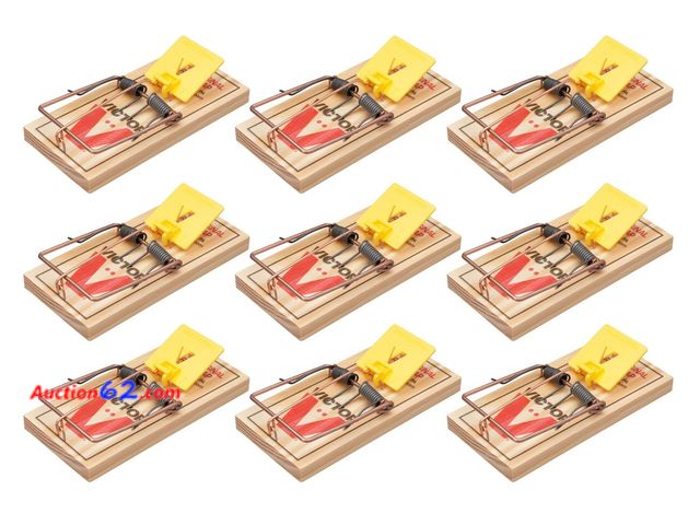 Lot 44-1546p - Victor M205-9 Wide Plastic Pedal Sustainably Sourced FSC Wood Humane Snap Rat Traps - 9 Wooden Traps Appears New, A basic inspection has bee...
