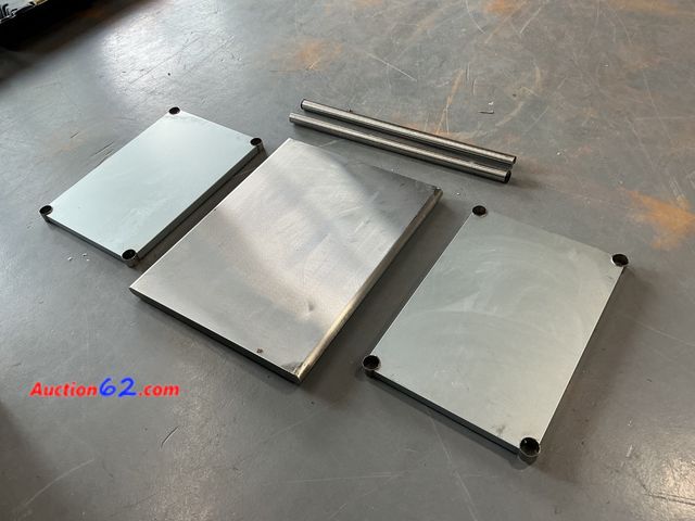 Lot 44-566e - Lot of Metal Table Parts- Missing Pieces  E-Commerce Return, A basic inspection has been given to this item. Sold AS-IS. See All Photo's Not...