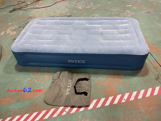 Lot 44-1563 - Intex Essential Rest Airbed - Twin Size, Built-in Electric Pump, Dura-Beam Plus, Blue See All Photo's E-Commerce Return, A basic inspection ...