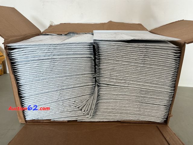 Lot 44-1945i - Poly Bubble Mailers - 11 1/4 x 9 1/2 Inches, Padded Envelopes Appears New, A basic inspection has been given to this item. Sold AS-IS. See A...