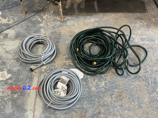Lot 44-697g - Mix lot of Hoses E-Commerce Return, A basic inspection has been given to this item. Sold AS-IS. See All Photo's Not Tested