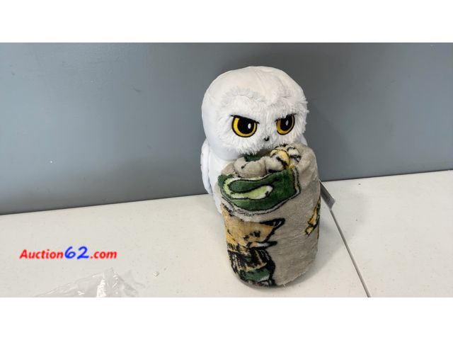 Lot 44-2592w - Harry Potter Hedwig Plush Character &amp; Silk Touch Throw Set Appears New, A basic inspection has been given to this item. Sold AS-IS. Not ...
