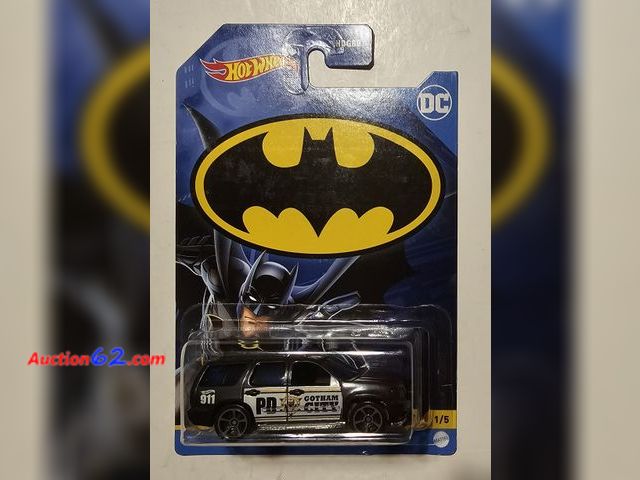 Lot 44-8345w - 2021 HOT WHEELS BATMAN GOTHAM CITY POLICE DEPARTMENT '07 CHEVY TAHOE.-T Never opened, Factory Sealed