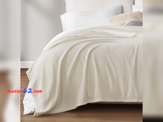 Lot 44-2560w - True North by Sleep Philosophy Luxury Cozy Microfleece Blanket Grid Pattern Reversible Soft &amp; Warm, All Season Lightweight, Farmhouse Ro...