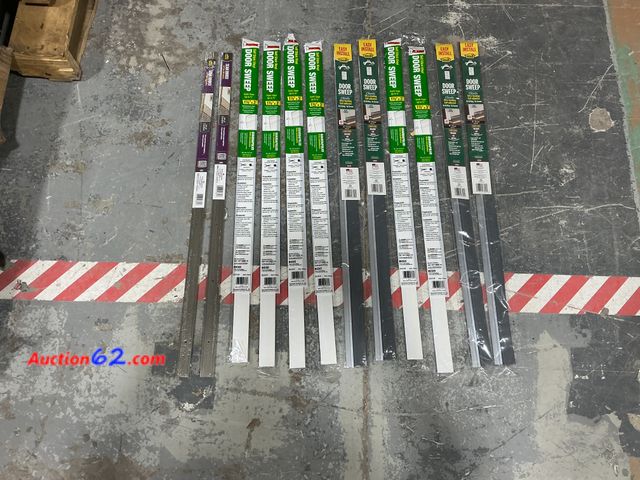 Lot 44-1103g - Mix lot of Door Sweeps Appears New, A basic inspection has been given to this item. Sold AS-IS. See All Photo's Not Tested