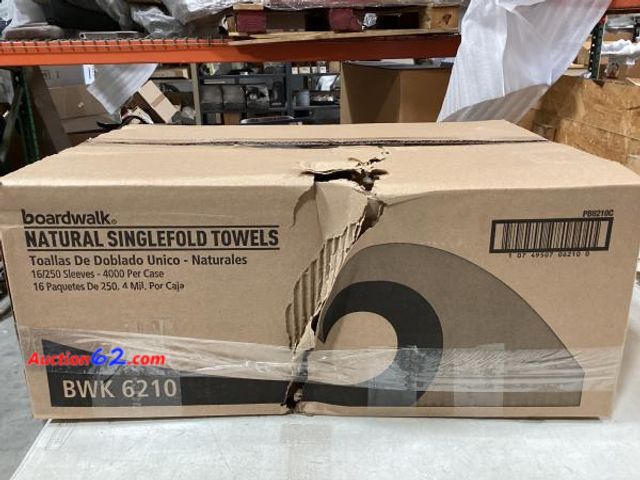 Lot 44-123b - Boardwalk B6210 9 in. X 9-9/20 in. Singlefold Paper Towels - Natural (16/Carton) - Ecommerce Return, A basic inspection has been given to th...