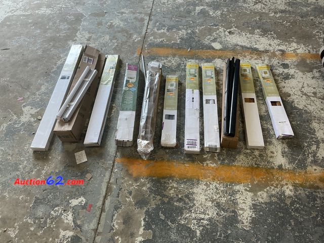 Lot 44-1162j - Cordless Window Blinds Lot Not Tested Loose Hardware E-Commerce Return, A basic inspection has been given to this item. Sold AS-IS.