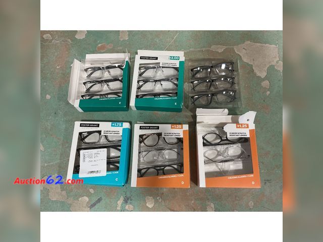 Lot 44-820f - Foster Grant Reading Glasses - 3-Pack with Case, Scratch Resistant Lenses Not Tested E-Commerce Return, A basic inspection has been given to...